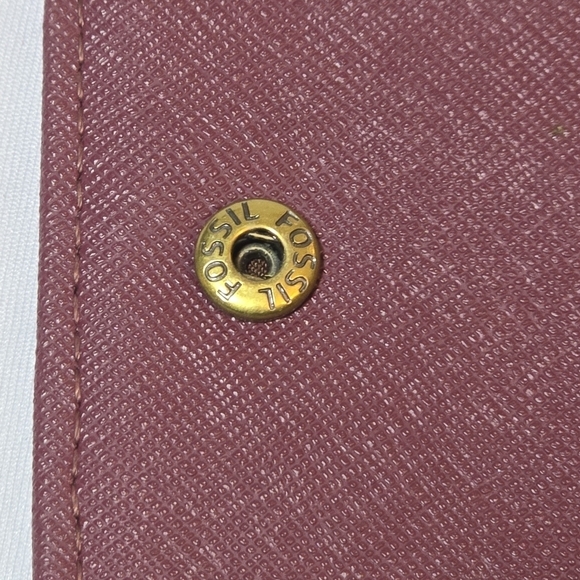 Fossil Hot Pink Leather Bifold Wallet Red Leather Trim Snap Closure - Picture 6 of 7